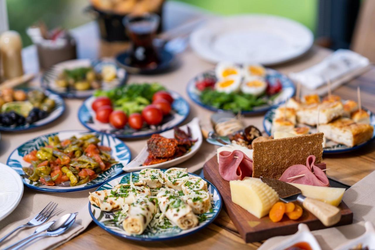 Parna Hotel Cunda Екстер'єр фото